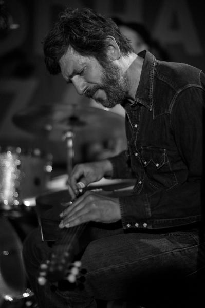 Niclas Knudsen Guitar Inferno